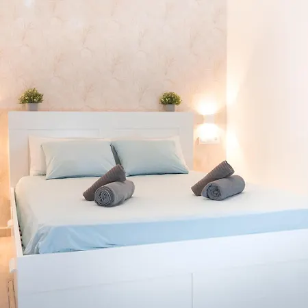Estudio Con Jacuzzi Privado En El Barrio De Triana Apartmán *
