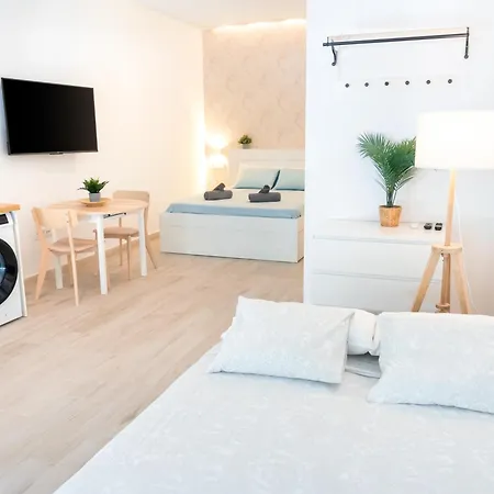 Estudio Con Jacuzzi Privado En El Barrio De Triana Apartmán *